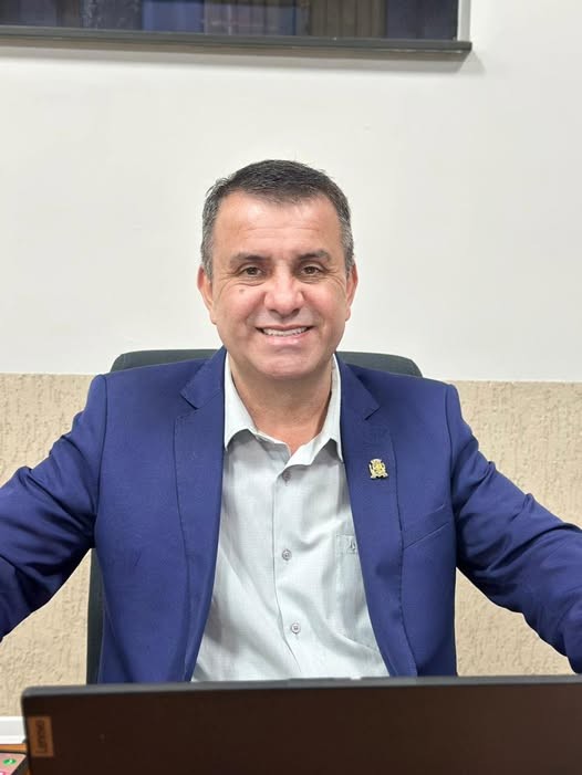 INSTALAÇÃO DE PLACAS DE IDENTIFICAÇÃO NO BAIRRO ÁGUA BRANCA