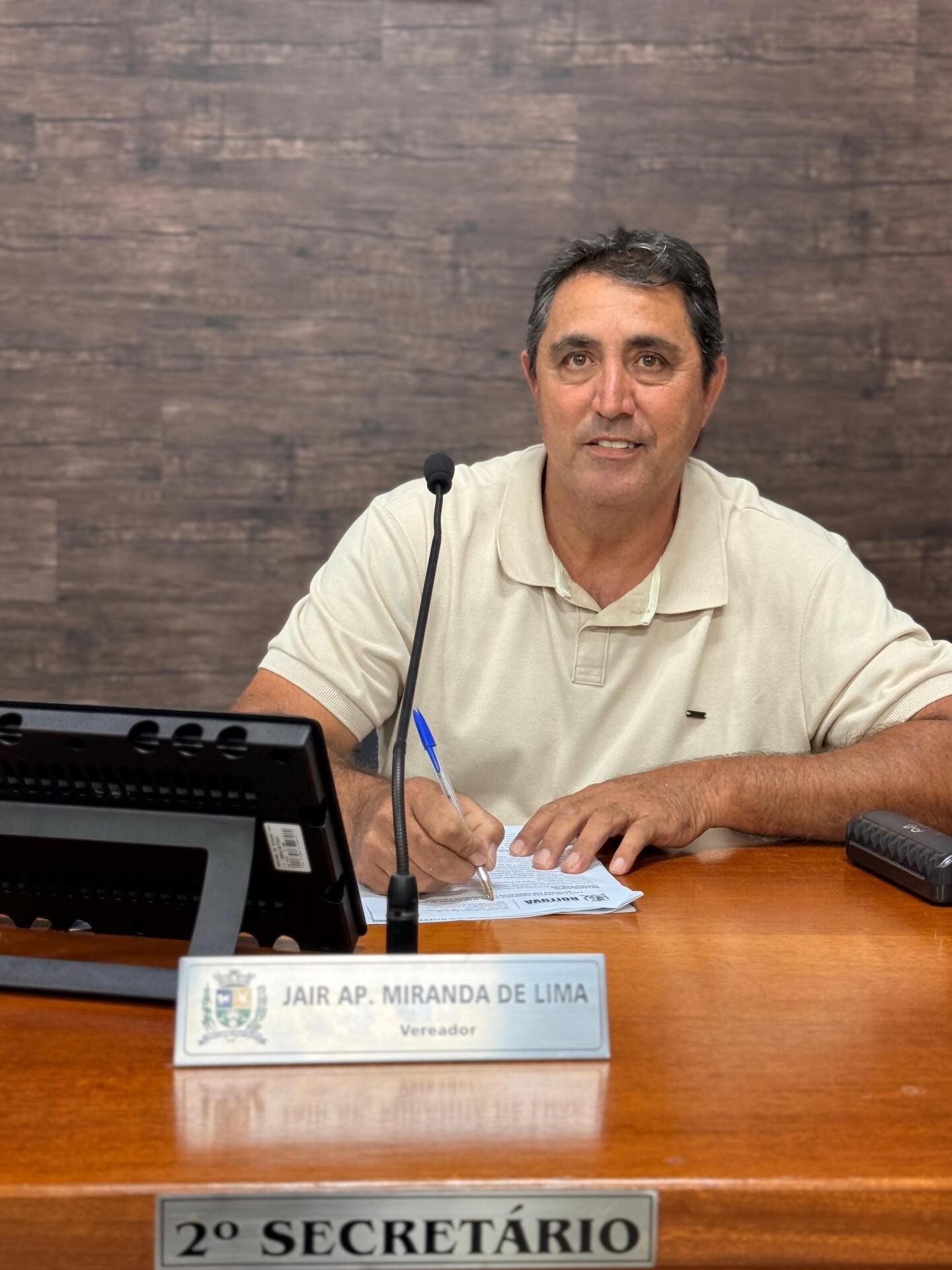 PROPOSTA BUSCA DAR MAIS TRANSPARÊNCIA AO USO DE MÁQUINAS DA PREFEITURA